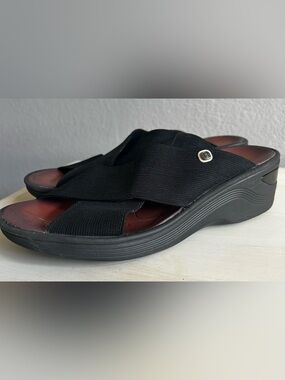 BZees Comfort Stretch Black Women’s Slide Sandals, women’s size 9.